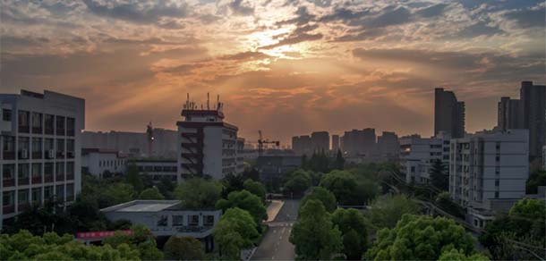 浙江樹(shù)人學(xué)院 - 最美院校