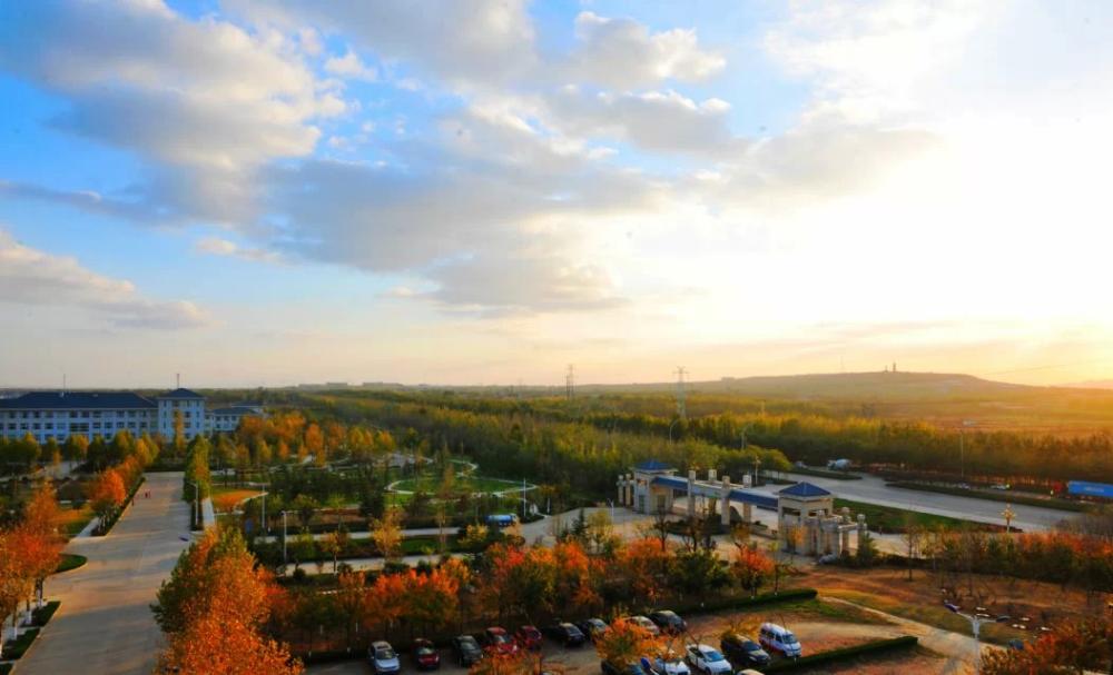 濰坊醫(yī)學院-校園風景