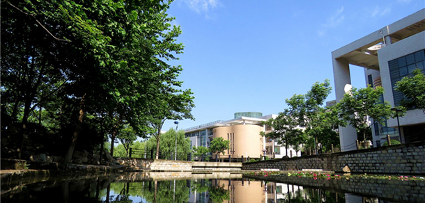 山東藝術學院 - 最美大學