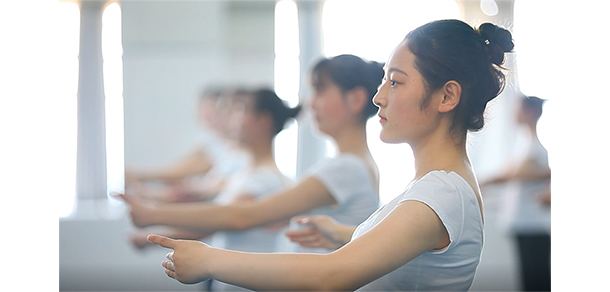 河南女子職業(yè)學院 - 最美大學